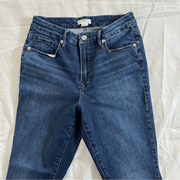 Good American Good Legs Raw Hem Jeans 8/29 - Picture 4 of 12